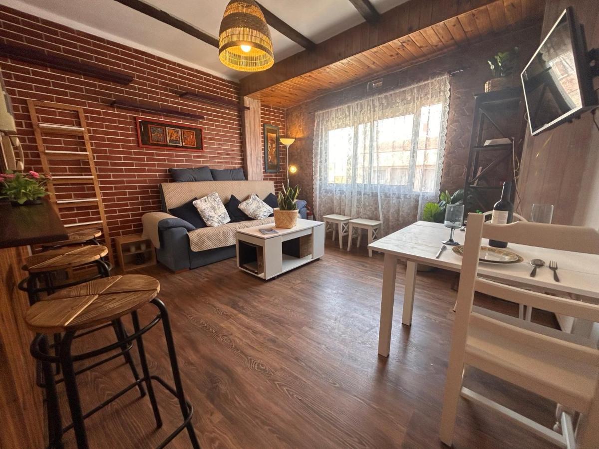 Alquilaencanarias Medano Lugar De Encuentro El Médano Exterior foto